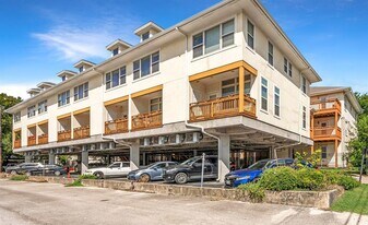 305 E 31st St in Austin, TX - Building Photo