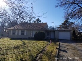 2310 Pinecrest Ave in Ann Arbor, MI - Building Photo