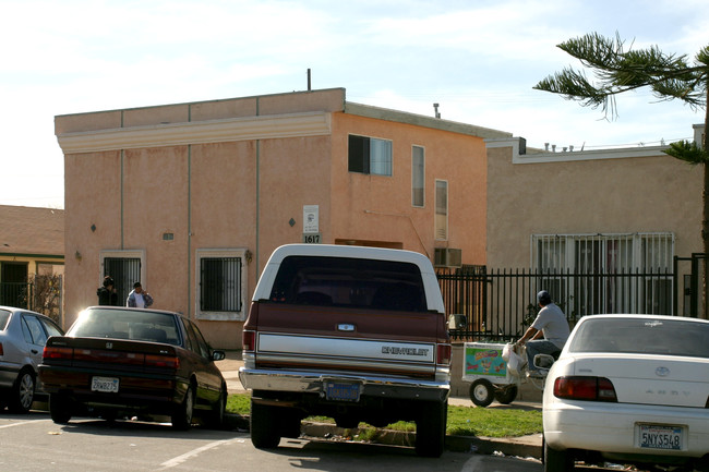 1617 Sherman Pl in Long Beach, CA - Building Photo - Building Photo