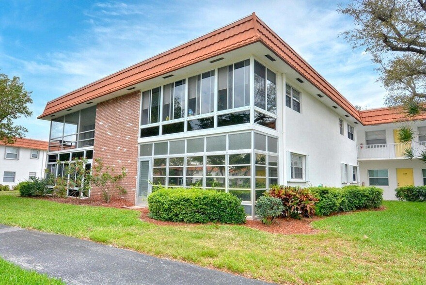 1225 NW 21st St, Unit 2602 in Stuart, FL - Foto de edificio
