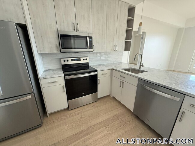 55 Brighton Ave, Unit 503