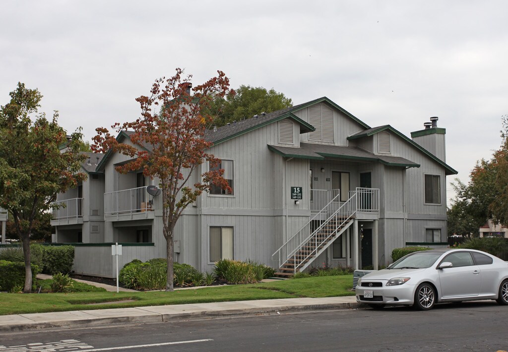 Park Place Apartments in Manteca, CA