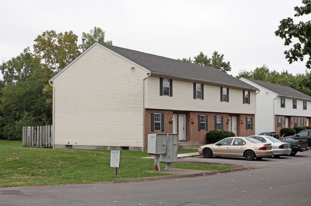 4791-4797 Jeanette Rd in Hilliard, OH - Foto de edificio