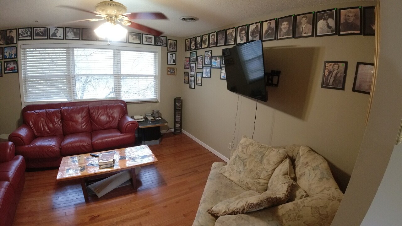 1725 Pinebrook Dr in Knoxville, TN - Building Photo