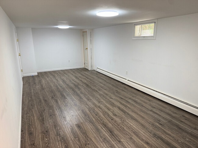 29 Loomis St in Milford, CT - Building Photo - Building Photo