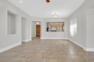 34 Hunt Valley Trail in Henderson, NV - Foto de edificio - Building Photo