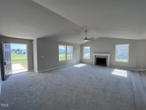 98 Lotus Ave in Smithfield, NC - Foto de edificio - Building Photo