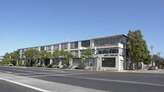 Besler Building in Emeryville, CA - Foto de edificio - Building Photo