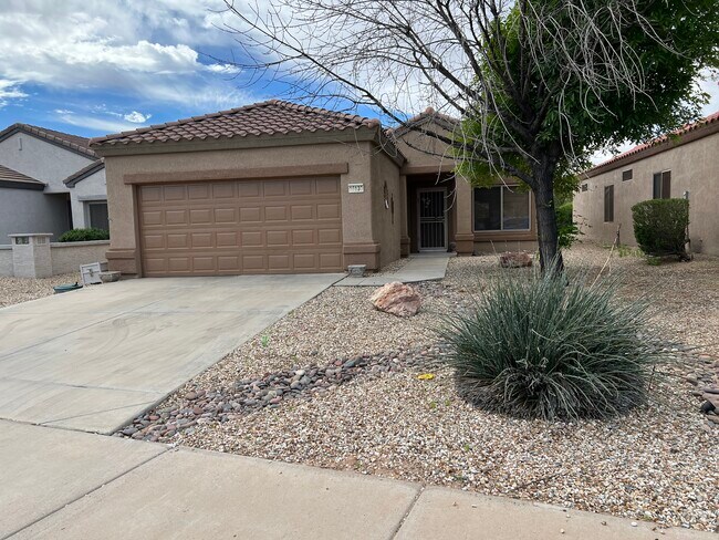 16133 W Acacia Ct photo'