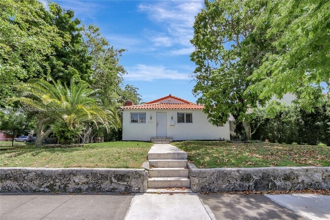 property at 375 SW 20th Rd