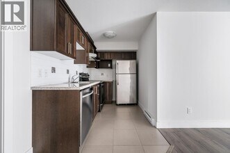 1521 Shore View Pl in Coquitlam, BC - Building Photo - Building Photo