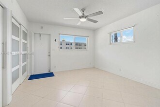 2170 NE 51st Ct in Fort Lauderdale, FL - Foto de edificio - Building Photo
