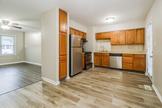 2470 Berthbrook Dr in Cincinnati, OH - Building Photo - Building Photo