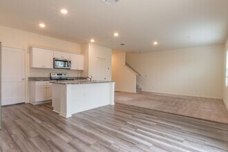 5403 Pearl Mdw in Converse, TX - Building Photo - Building Photo