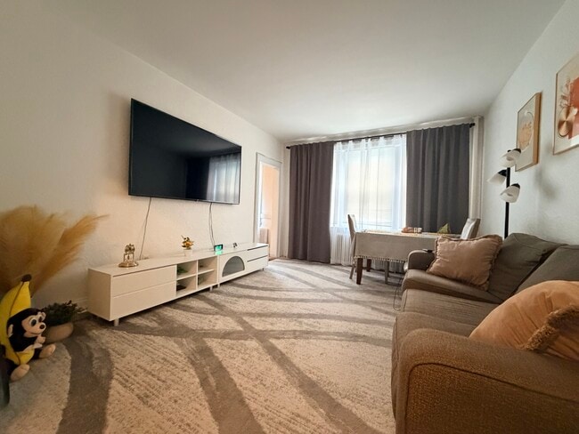 property at 90 Kilsyth Rd