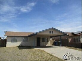 4763 W 17th Pl in Yuma, AZ - Building Photo