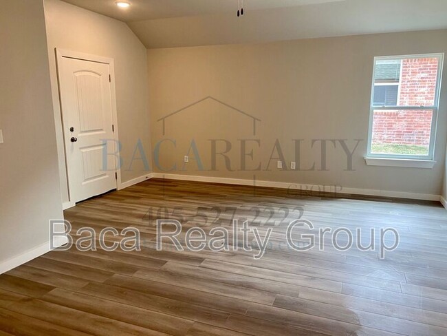 1302 E Cavanaugh St in El Reno, OK - Building Photo - Building Photo