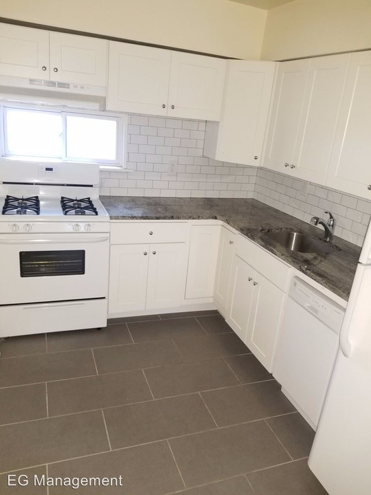 615 N 32nd St in Philadelphia, PA - Building Photo