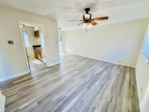 6810 Deatonhill Dr in Austin, TX - Building Photo - Building Photo