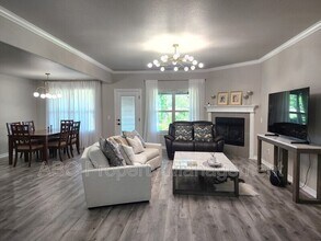 5009 E Truman Ln in Fayetteville, AR - Building Photo - Building Photo