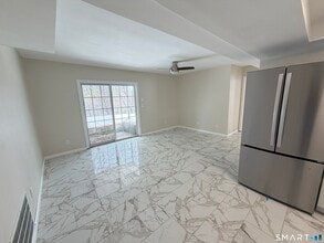 267 Branford Rd in North Branford, CT - Foto de edificio - Building Photo