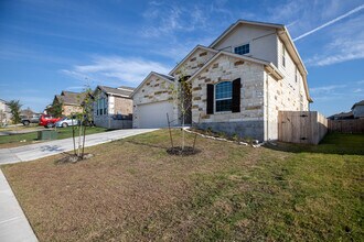5552 Bellissima Way in Round Rock, TX - Building Photo - Building Photo