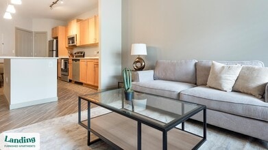 5800 Highlands Plaza Dr in St. Louis, MO - Building Photo - Building Photo