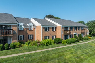 Willow Woods Apartments in Lancaster, PA - Building Photo - Building Photo