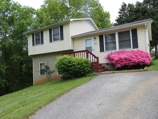 property at 800 4th St