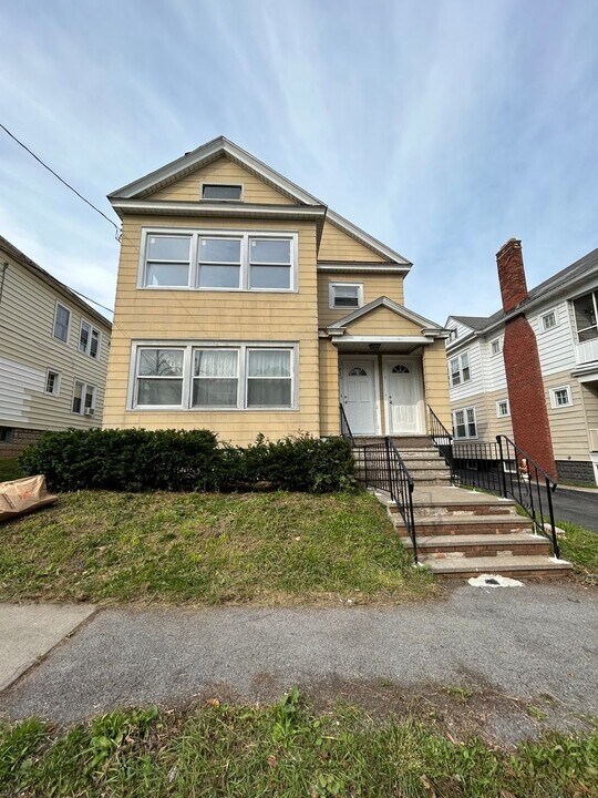 418 Westmoreland Ave-Unit -420 in Syracuse, NY - Building Photo