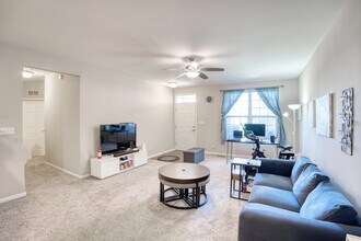 7520 Claridge Dr, Unit H in Bridgeview, IL - Building Photo - Building Photo