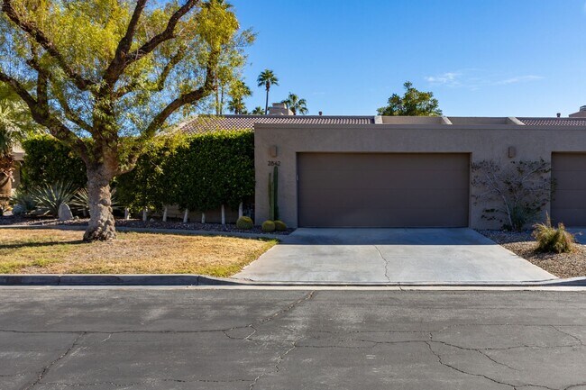 2842 Sundance Cir W in Palm Springs, CA - Building Photo - Building Photo