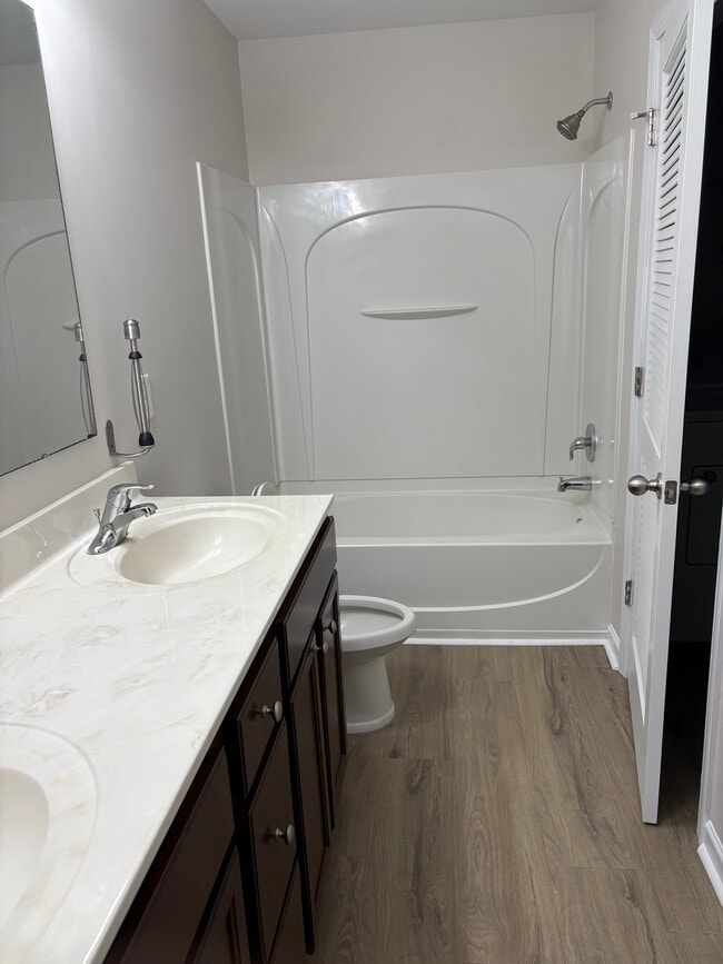 655 Grasswren Way in Greensboro, NC - Building Photo - Building Photo