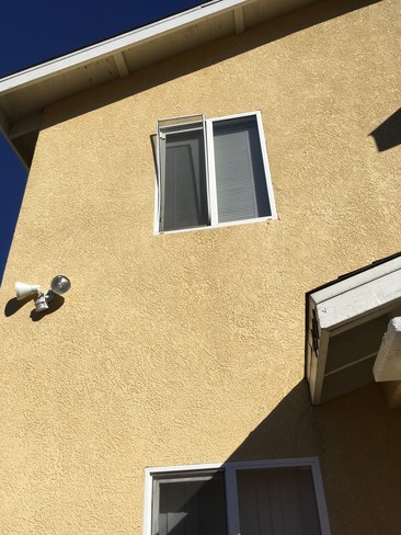 454 E 47th St in Los Angeles, CA - Foto de edificio - Building Photo