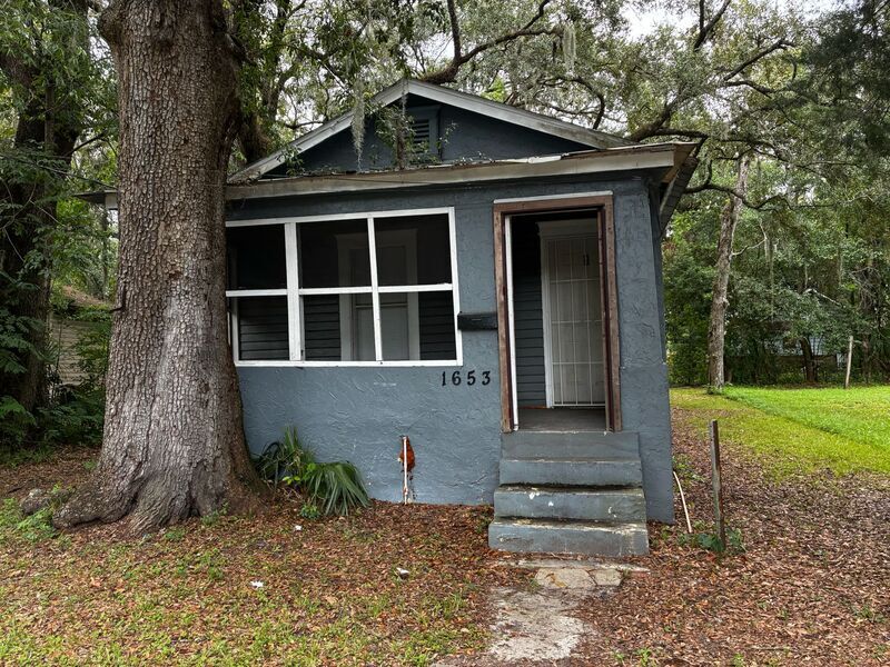 1653 W 35th St in Jacksonville, FL - Building Photo