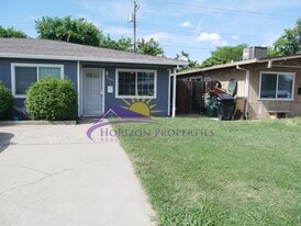 2801 Lerwick Rd in Sacramento, CA - Building Photo