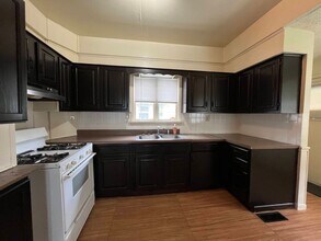 677 Blaine Ave in Akron, OH - Building Photo - Building Photo