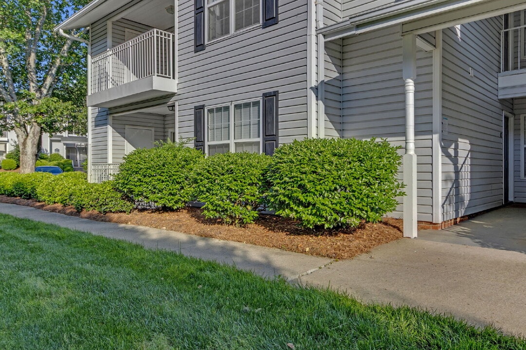 4614 Old Spartanburg Rd in Taylors, SC - Building Photo
