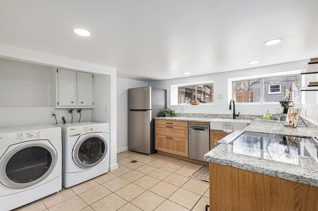 225 N Cedar St in Colorado Springs, CO - Building Photo - Building Photo