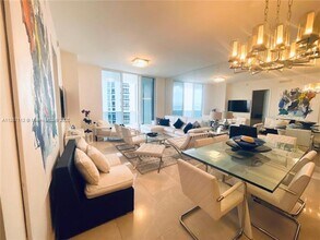 16001 Collins Ave in Sunny Isles Beach, FL - Building Photo - Building Photo