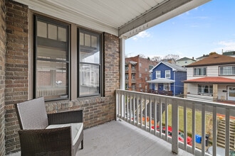 1138 Illinois Ave, Unit 5 in Pittsburgh, PA - Building Photo - Building Photo