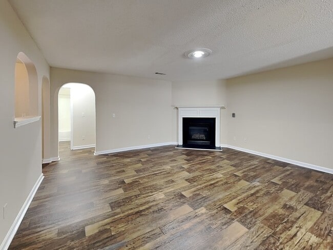 1894 Roble Dr in Atlanta, GA - Foto de edificio - Building Photo