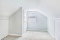 2446 Lynn Iris Dr photo'