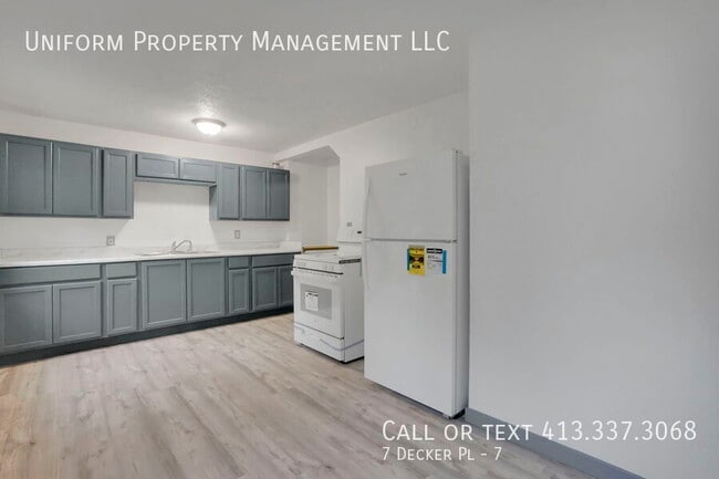 property at 7 Decker Pl