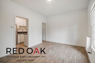 1111 S Norton Ave in Los Angeles, CA - Building Photo - Building Photo