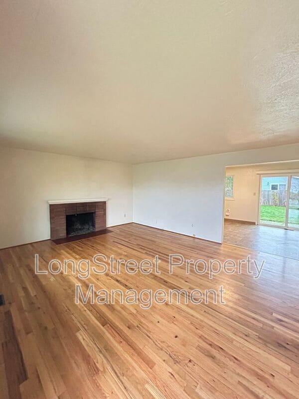 1930 NW Kings Blvd in Corvallis, OR - Building Photo - Building Photo