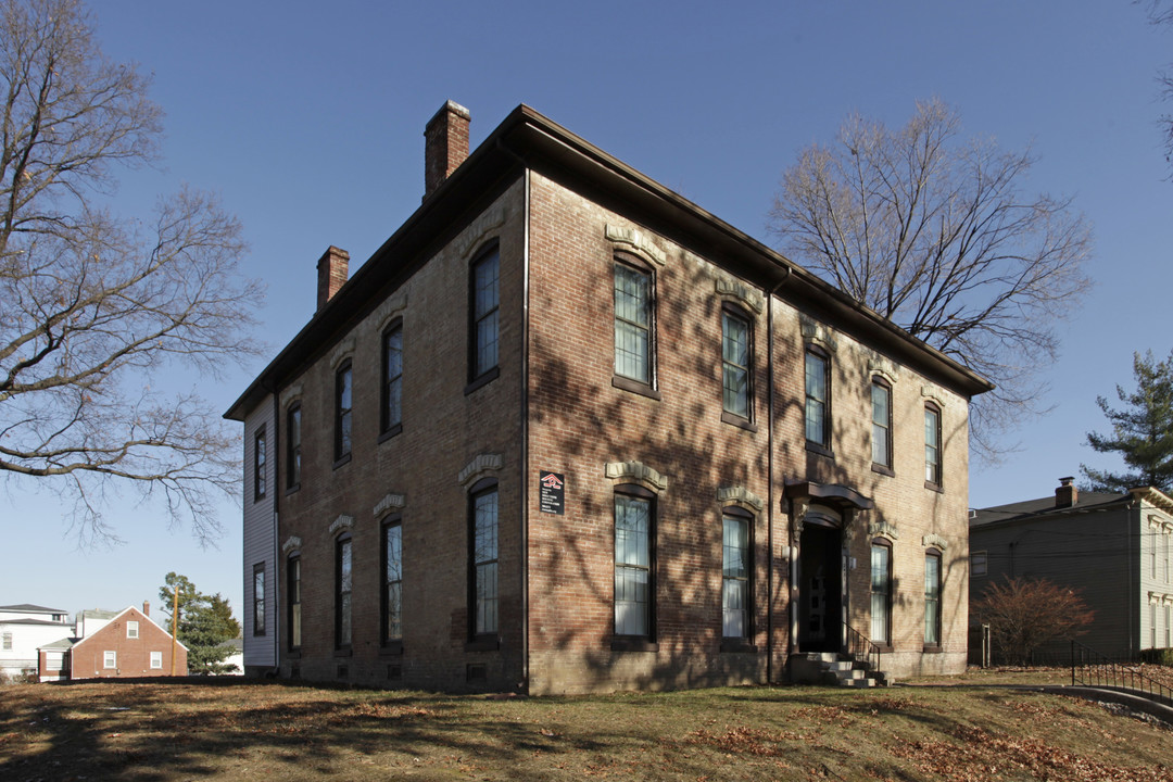 800 Northwestern Pky in Louisville, KY - Building Photo