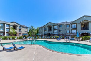 The Pointe at Heritage in Wake Forest, NC - Building Photo