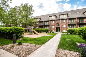 Stony Ridge Apartments in Lincoln, NE - Foto de edificio - Building Photo