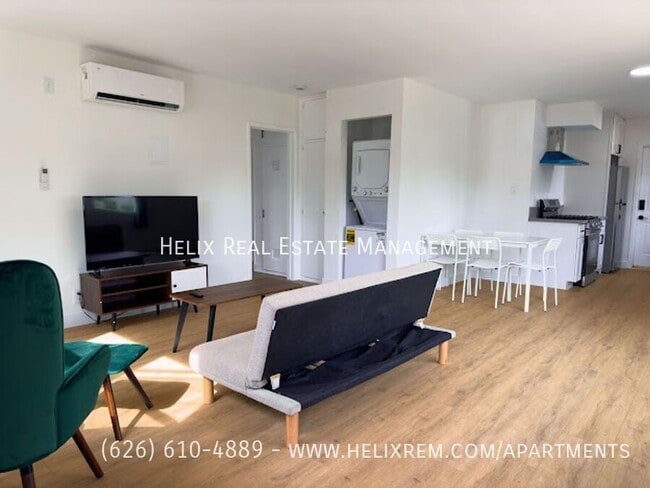 property at 721 E Garfield Ave